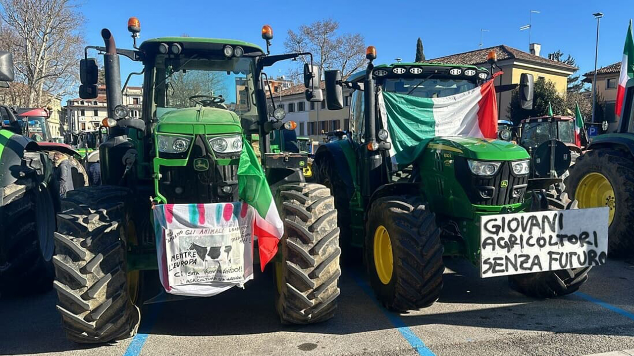 protesta trattori