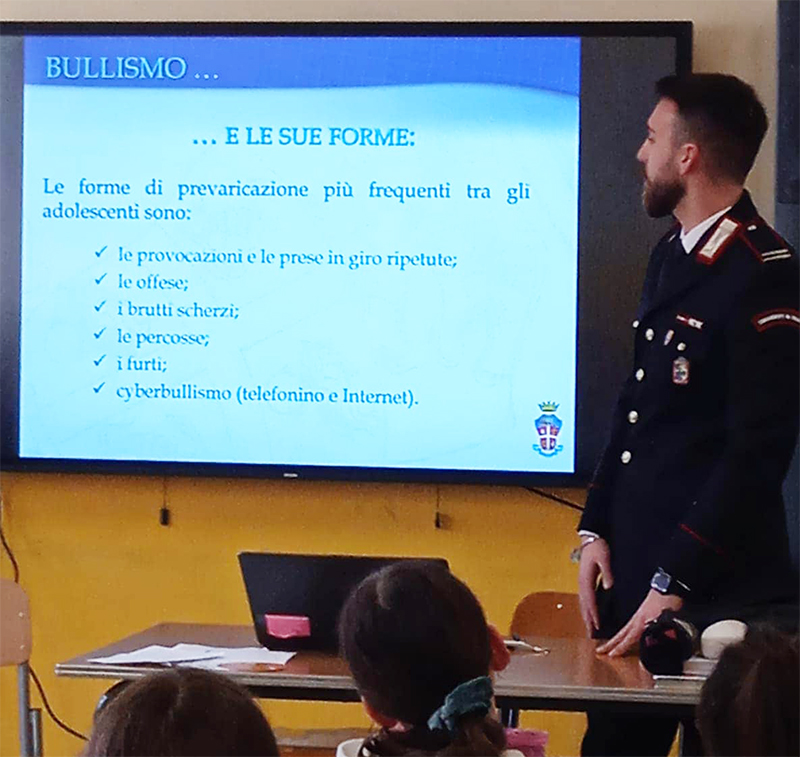 carabinieri scuola2