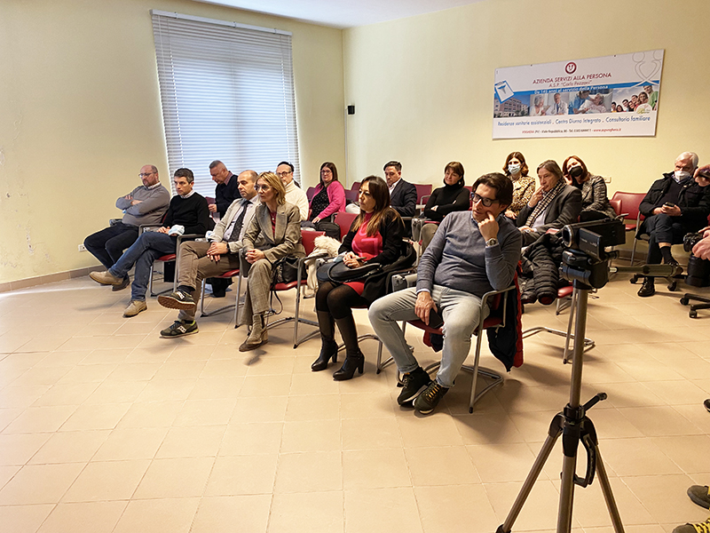 pubblico conf pezzani