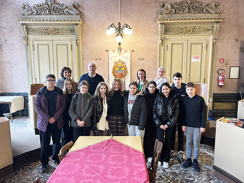 rumeni scuola