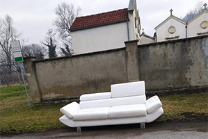 divano cimitero pragate tn