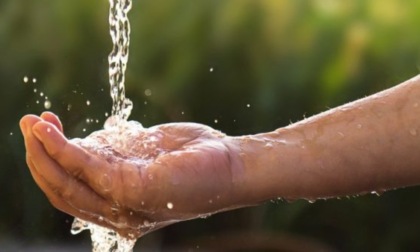 acqua 796x336 1 420x252