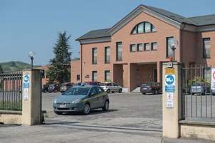 cantina broni
