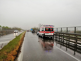 incidente cavalcavia tn
