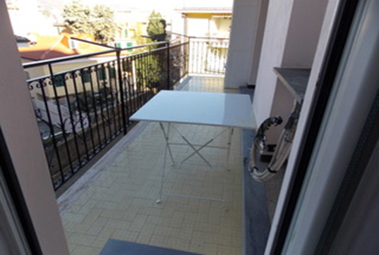 LAIGUEGLIA BALCONE