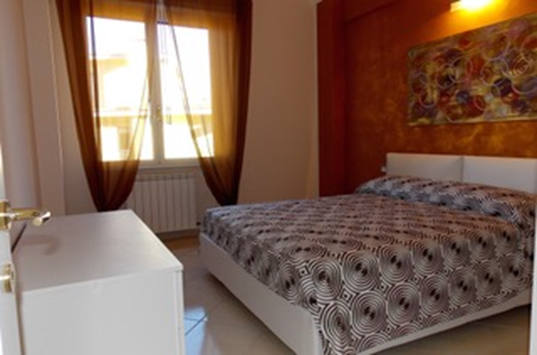 LAIGUEGLIA CAMERADALETTO
