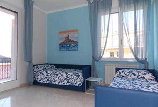 LAIGUEGLIA CAMERADALETTO2