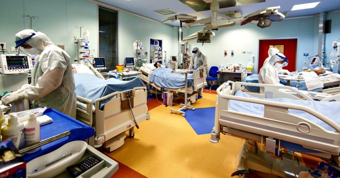 Covid hospital 690x362