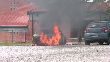 auto fiamme tn