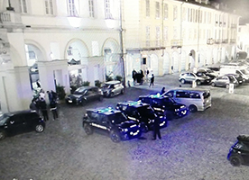 CARABINIERI DUOMO NOTTE TN
