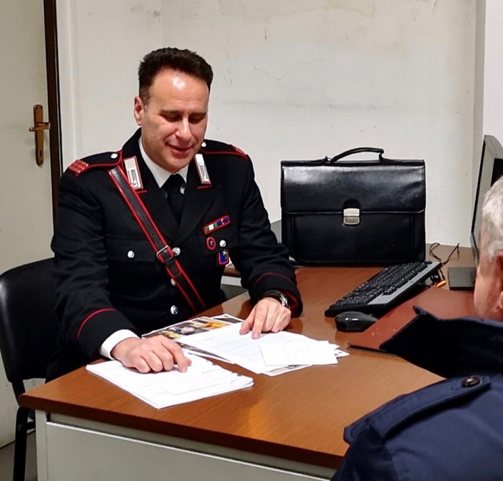 carabinieri ascolto
