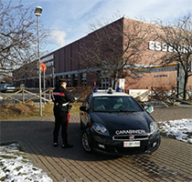 carabinieri esselunga tn
